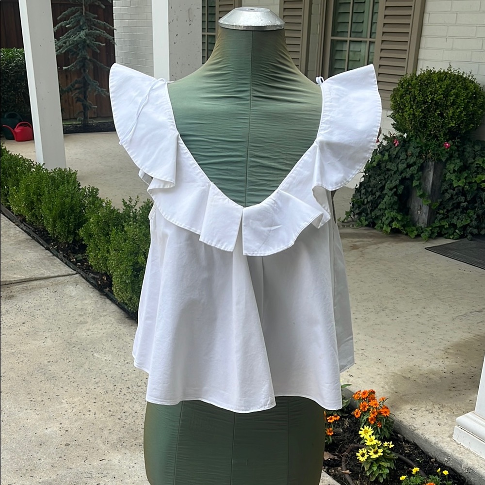 Zara White Ruffled Blouse